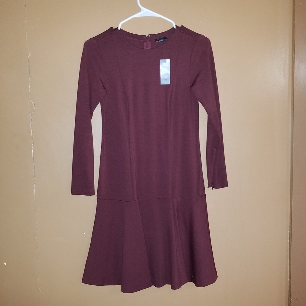 $149 ANN TAYLOR 00-PETITE BURGUNDY LONG SLEEVE